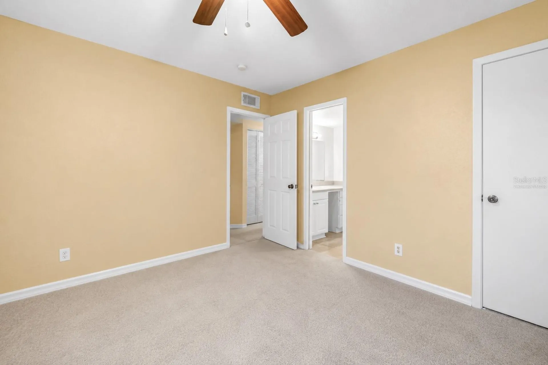4160 35th Terrace S St Petersburg FL 33711