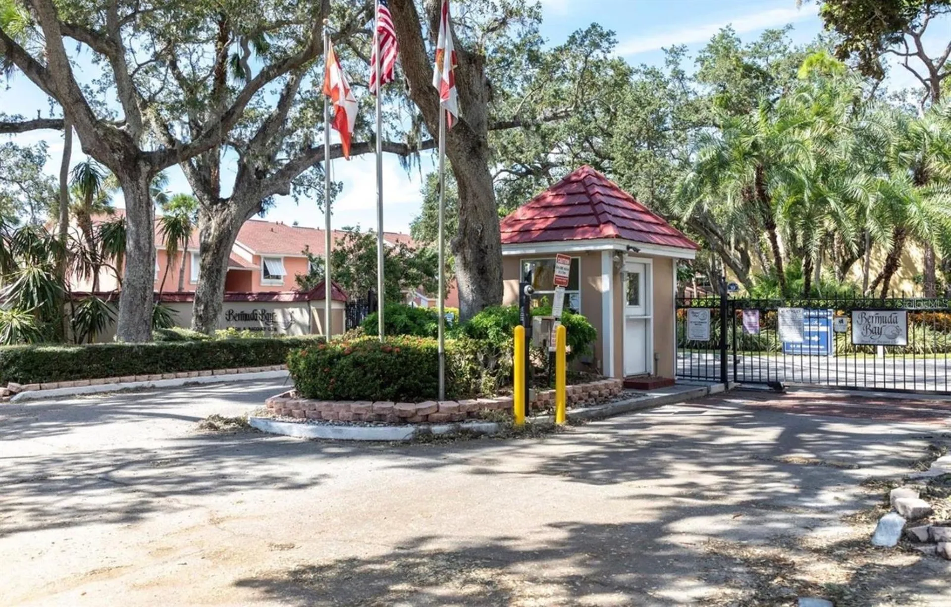 4160 35th Terrace S St Petersburg FL 33711