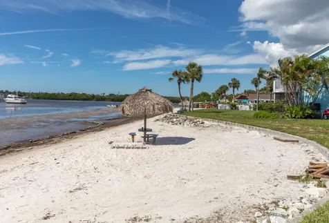 4160 35TH Terrace S St Petersburg FL 33711