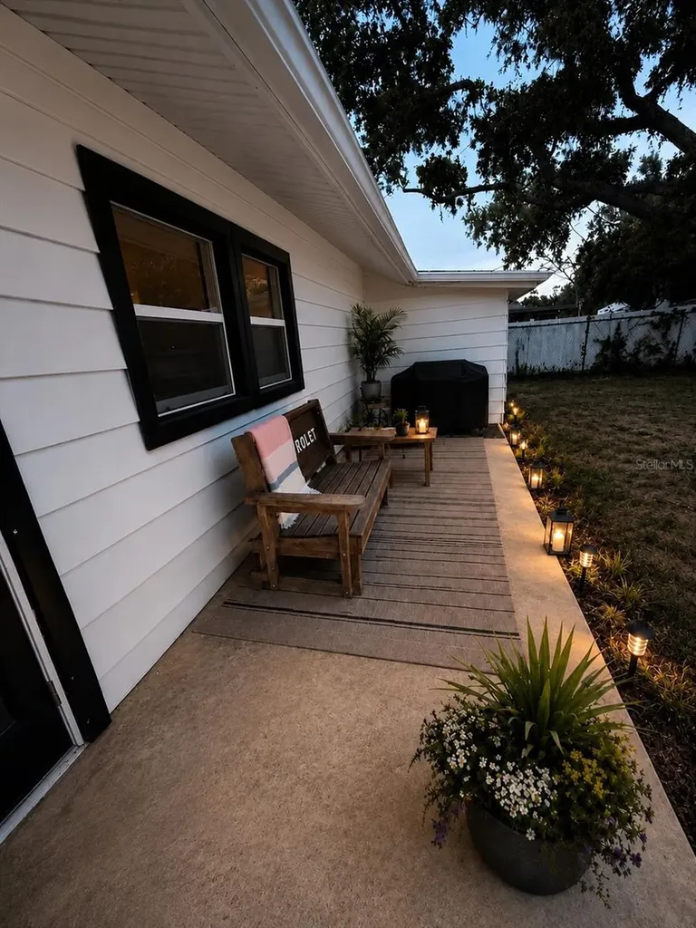 4205 Augustine Avenue Sarasota FL 34231