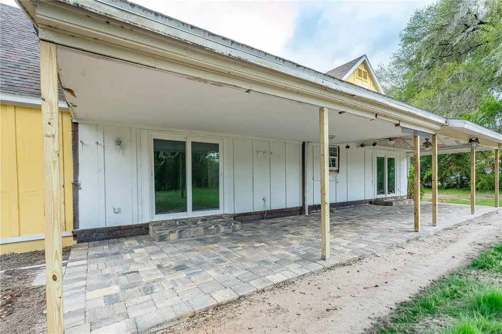 475 E Wisconsin Avenue Orange City FL 32763