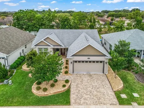 5015 NE 125th Loop Oxford FL 34484