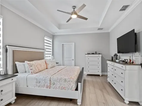 5015 NE 125th Loop Oxford FL 34484