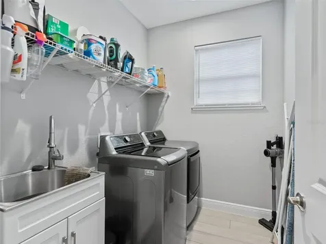 5015 NE 125th Loop Oxford FL 34484