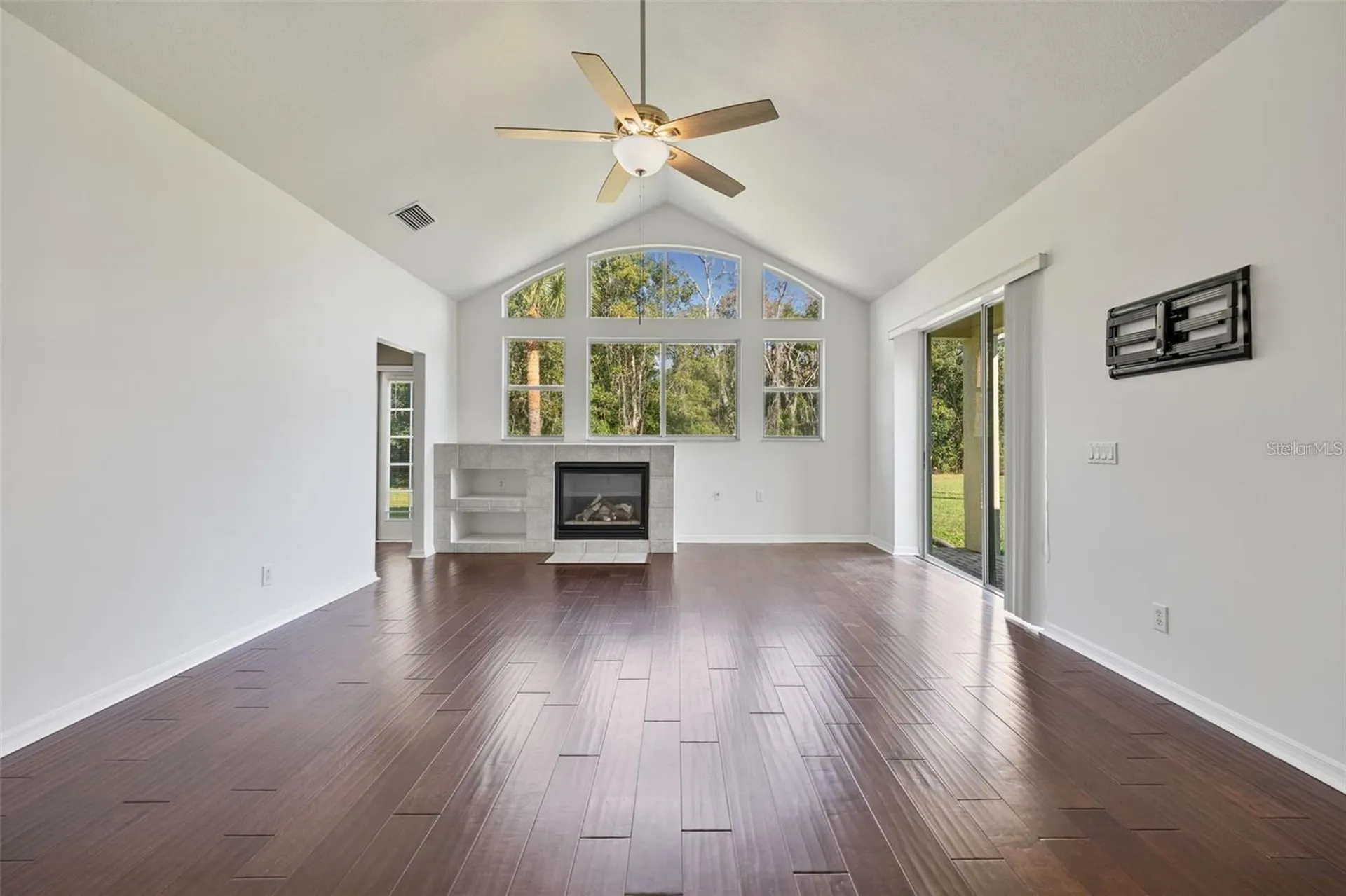 1452 Kensington Woods Drive Lutz FL 33549