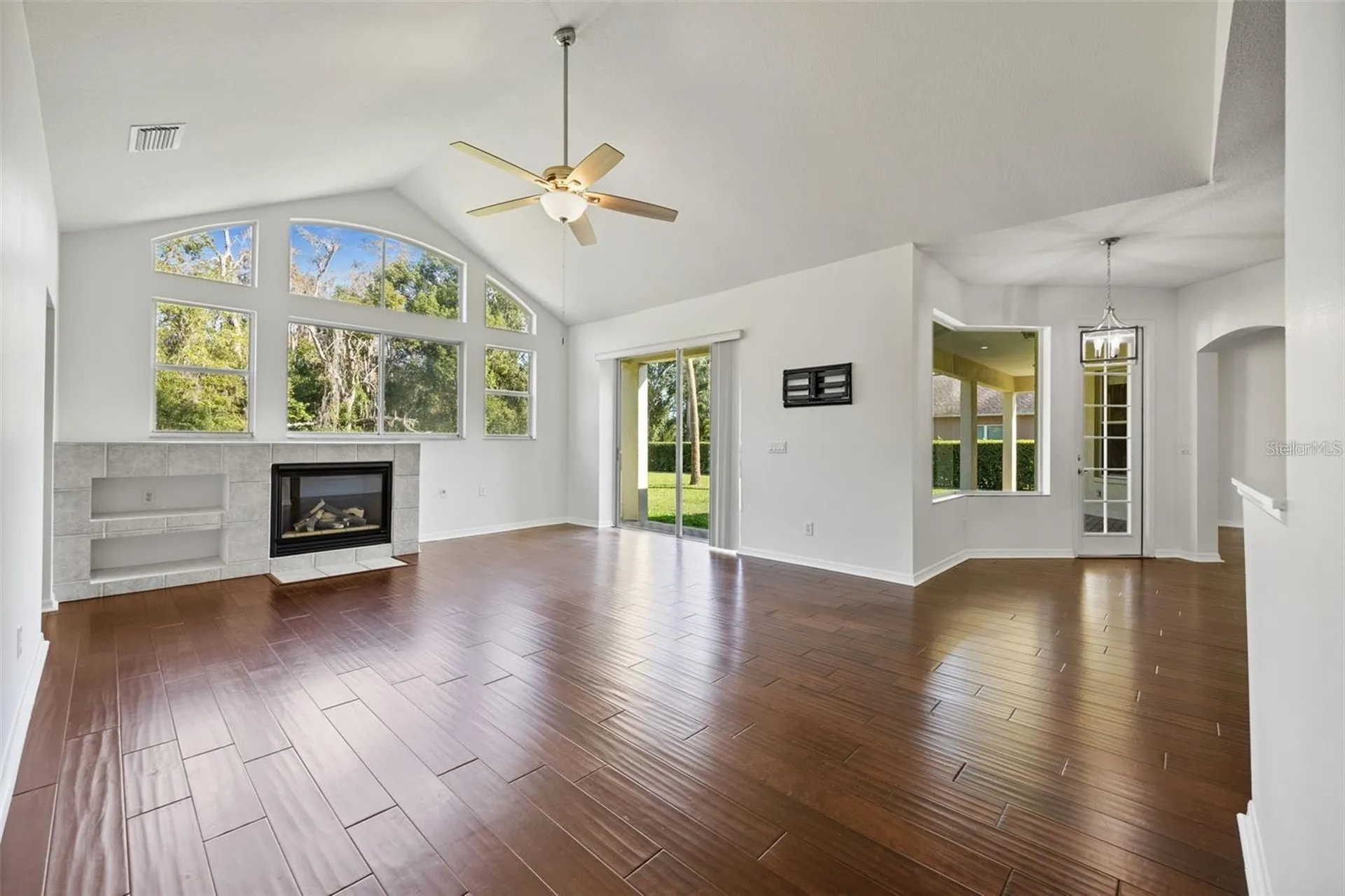 1452 Kensington Woods Drive Lutz FL 33549