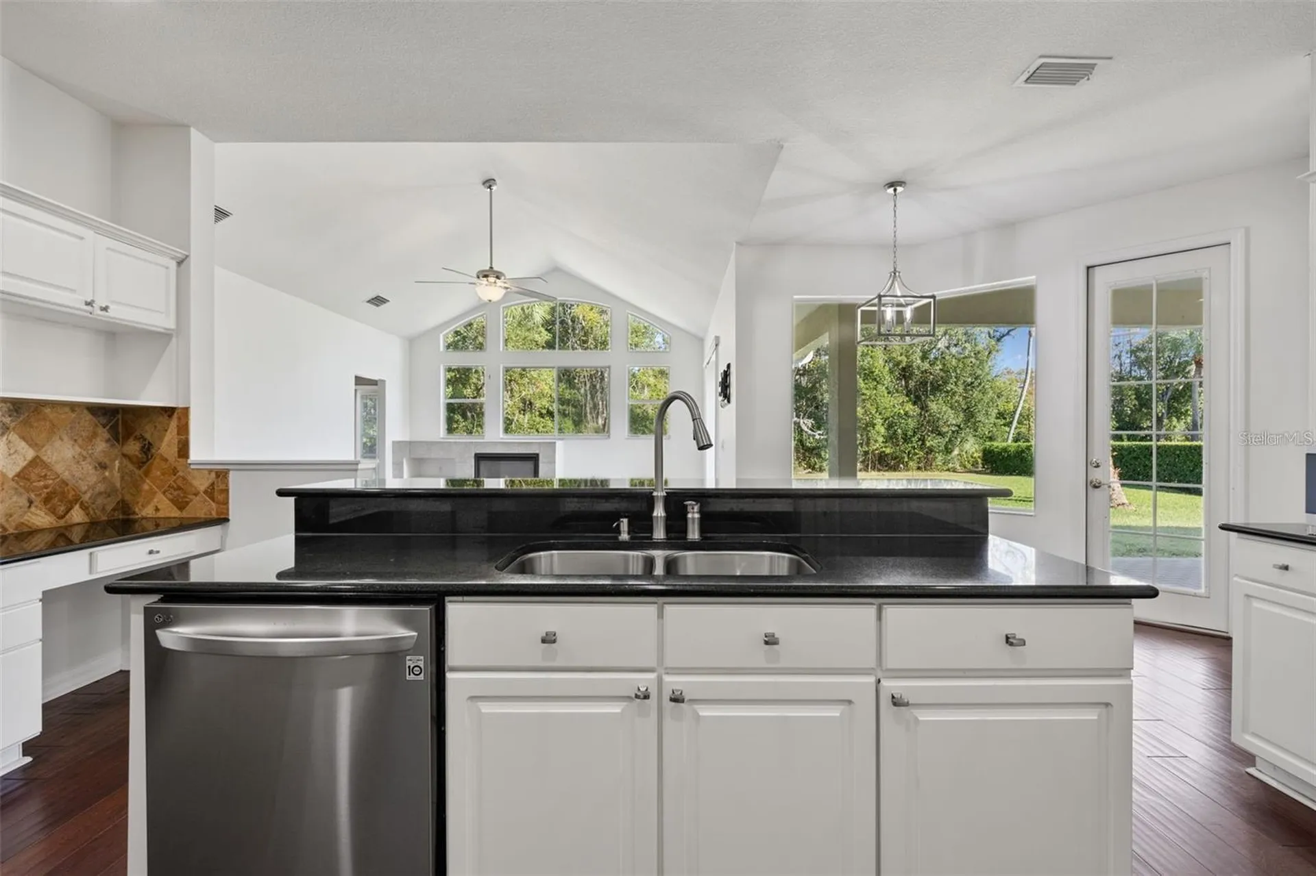 1452 Kensington Woods Drive Lutz FL 33549