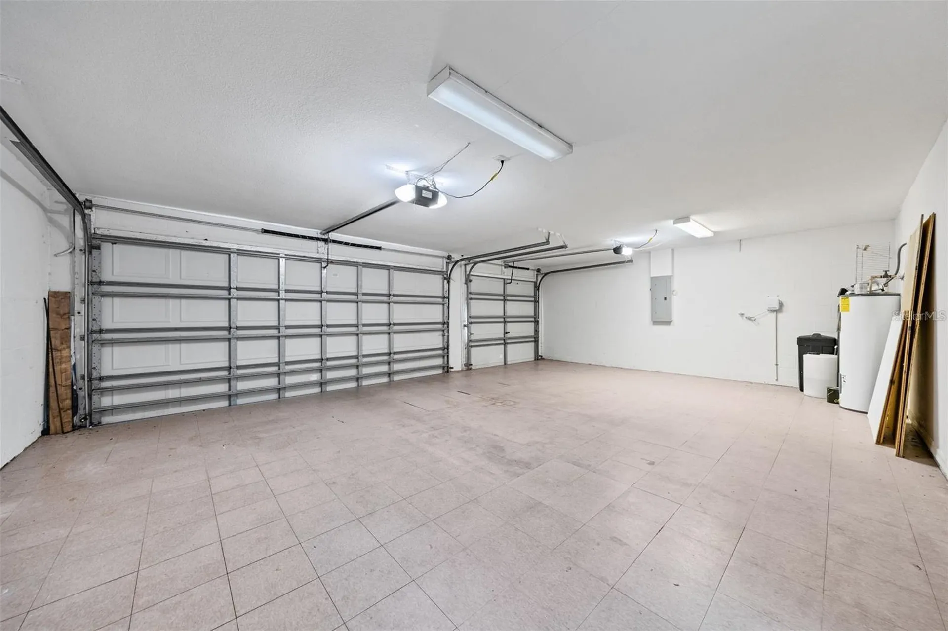 1452 Kensington Woods Drive Lutz FL 33549