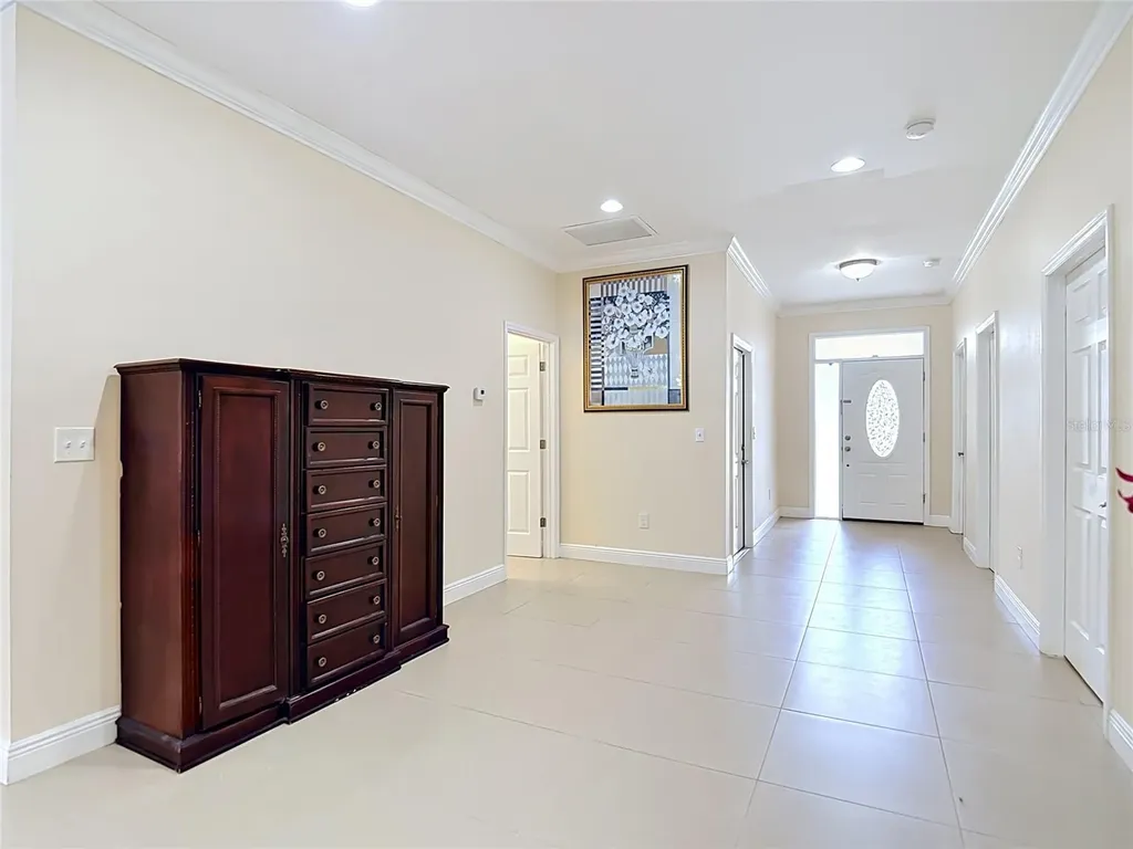 5065 67th Way N St Petersburg FL 33709