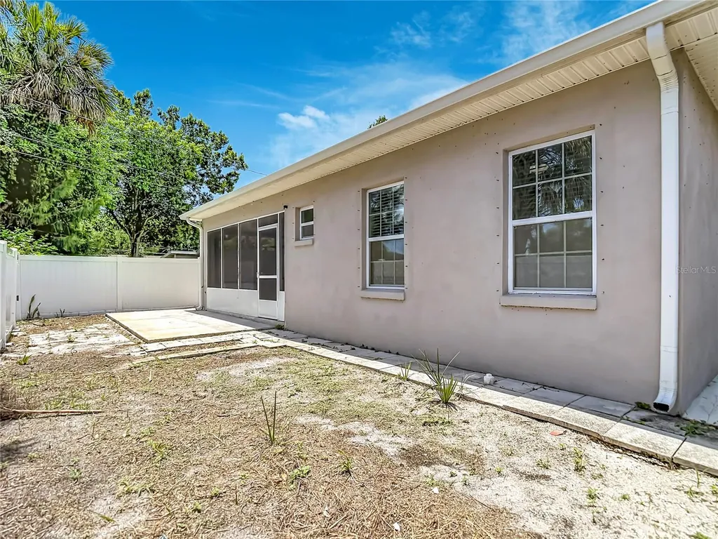 5065 67th Way N St Petersburg FL 33709