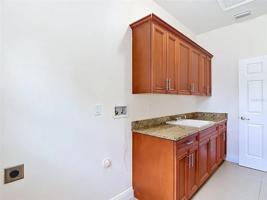 5065 67th Way N St Petersburg FL 33709