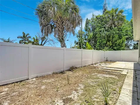 5065 67th Way N St Petersburg FL 33709