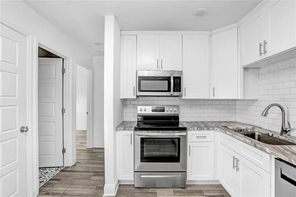 349 Honey Bee Lane Polk City FL 33868