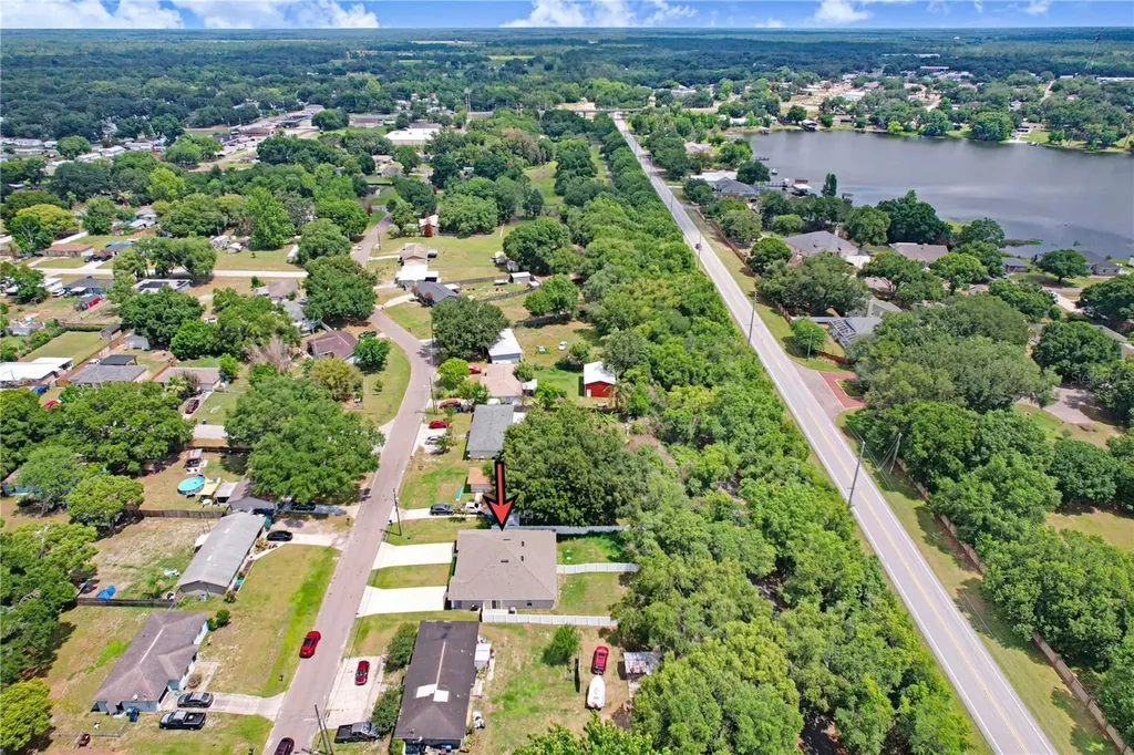 349 Honey Bee Lane Polk City FL 33868