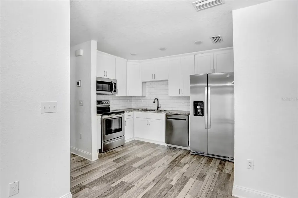 349 Honey Bee Lane Polk City FL 33868