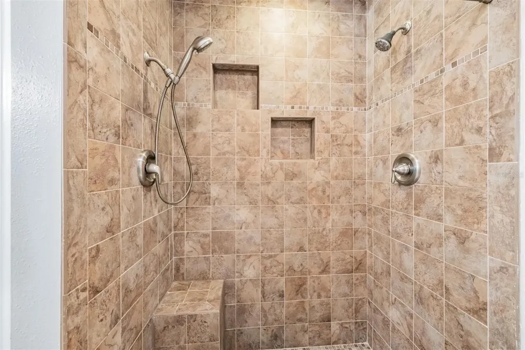 712 Camellia Court Seffner FL 33584