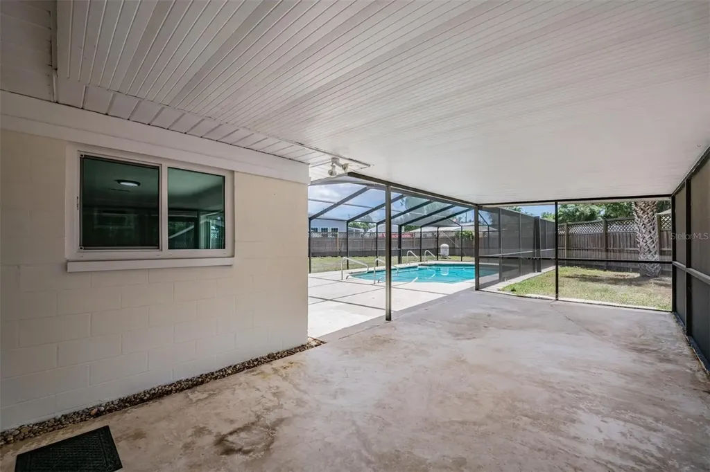 712 Camellia Court Seffner FL 33584