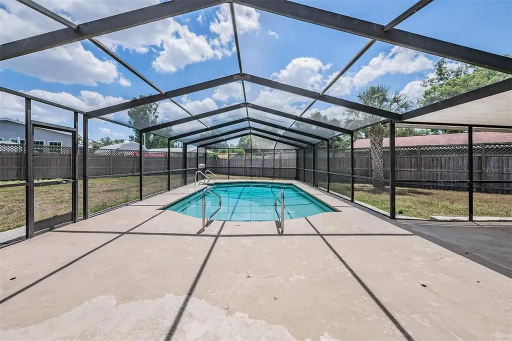 712 Camellia Court Seffner FL 33584