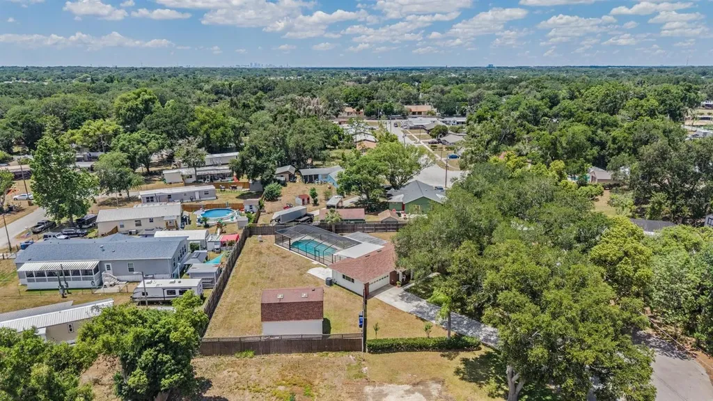 712 Camellia Court Seffner FL 33584