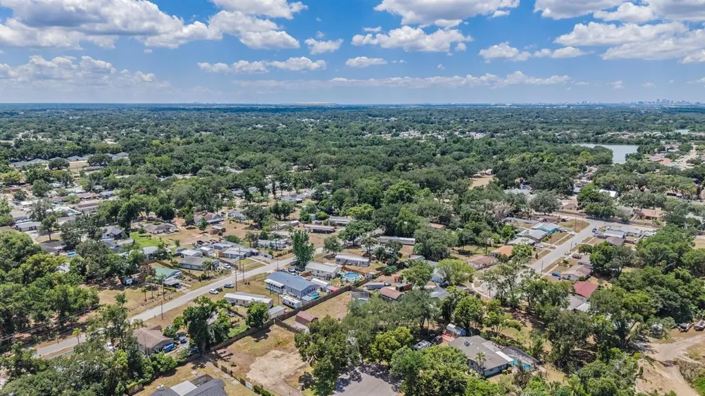 712 Camellia Court Seffner FL 33584