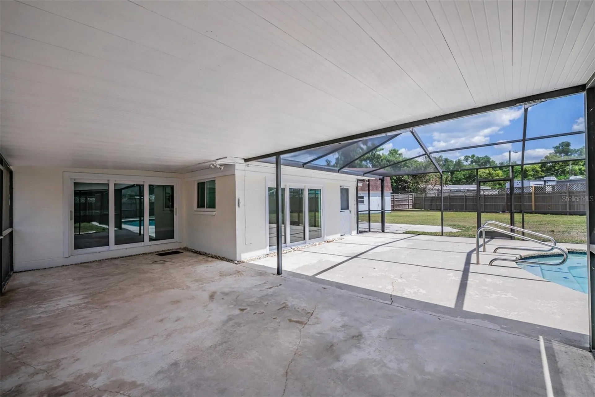 712 Camellia Court Seffner FL 33584