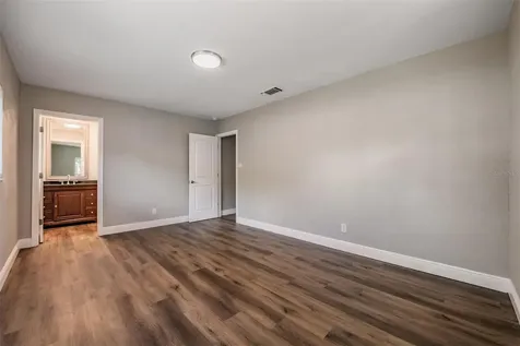 712 Camellia Court Seffner FL 33584