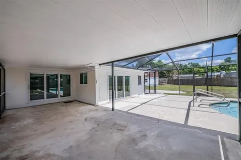 712 Camellia Court Seffner FL 33584