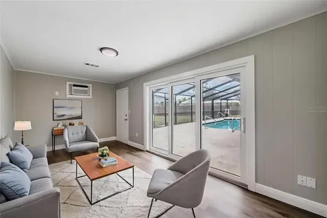 712 Camellia Court Seffner FL 33584