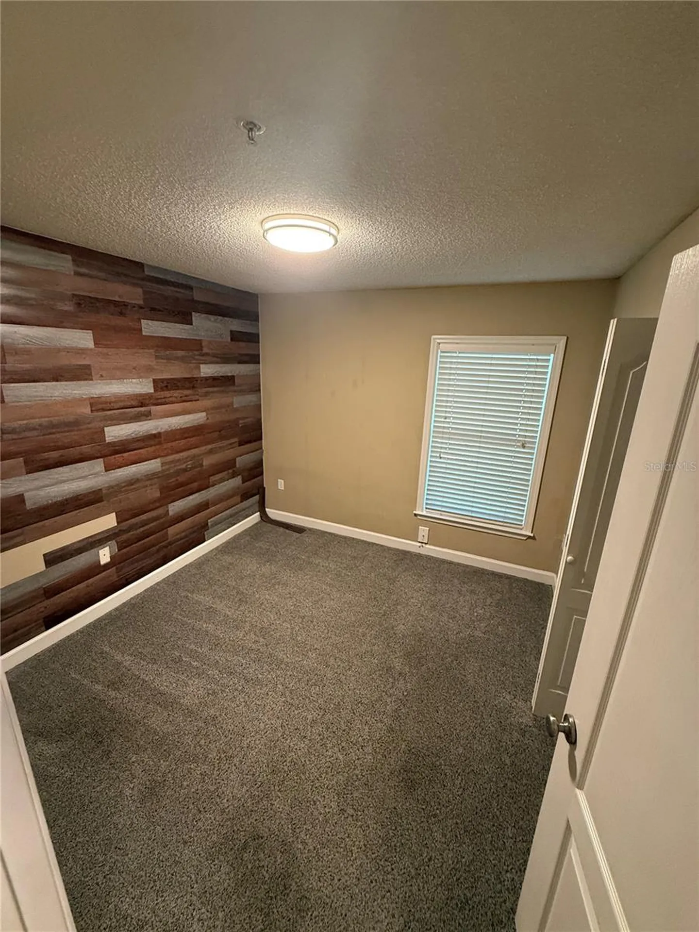 2013 Dixie Belle Drive Orlando FL 32812