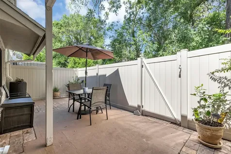 121 Crown Point Circle Longwood FL 32779