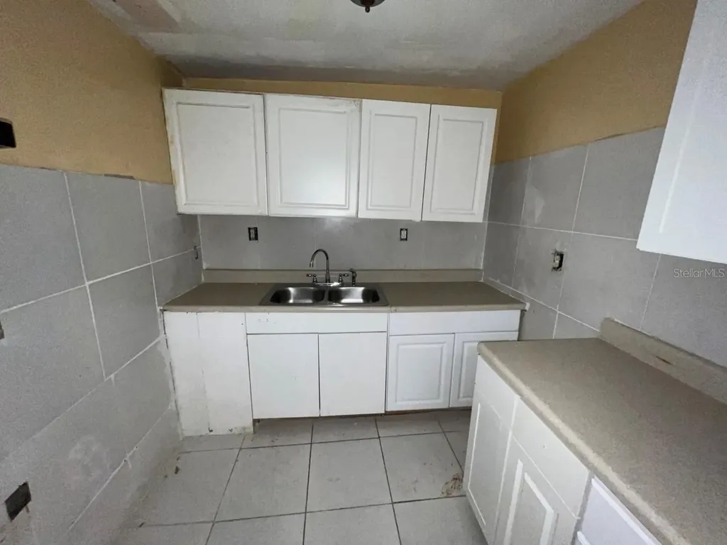 1648 Messina Avenue Orlando FL 32811