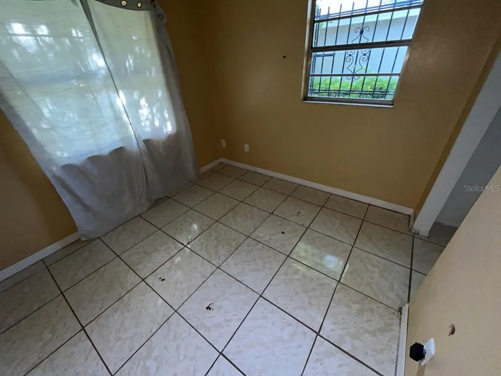 1648 Messina Avenue Orlando FL 32811