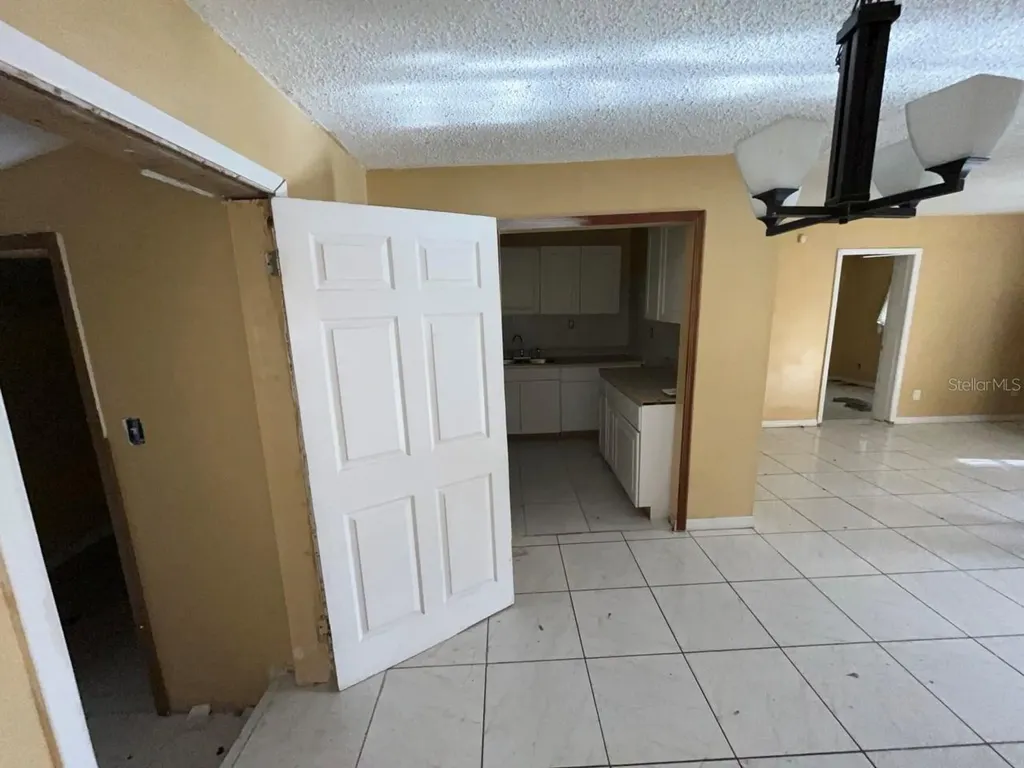 1648 Messina Avenue Orlando FL 32811
