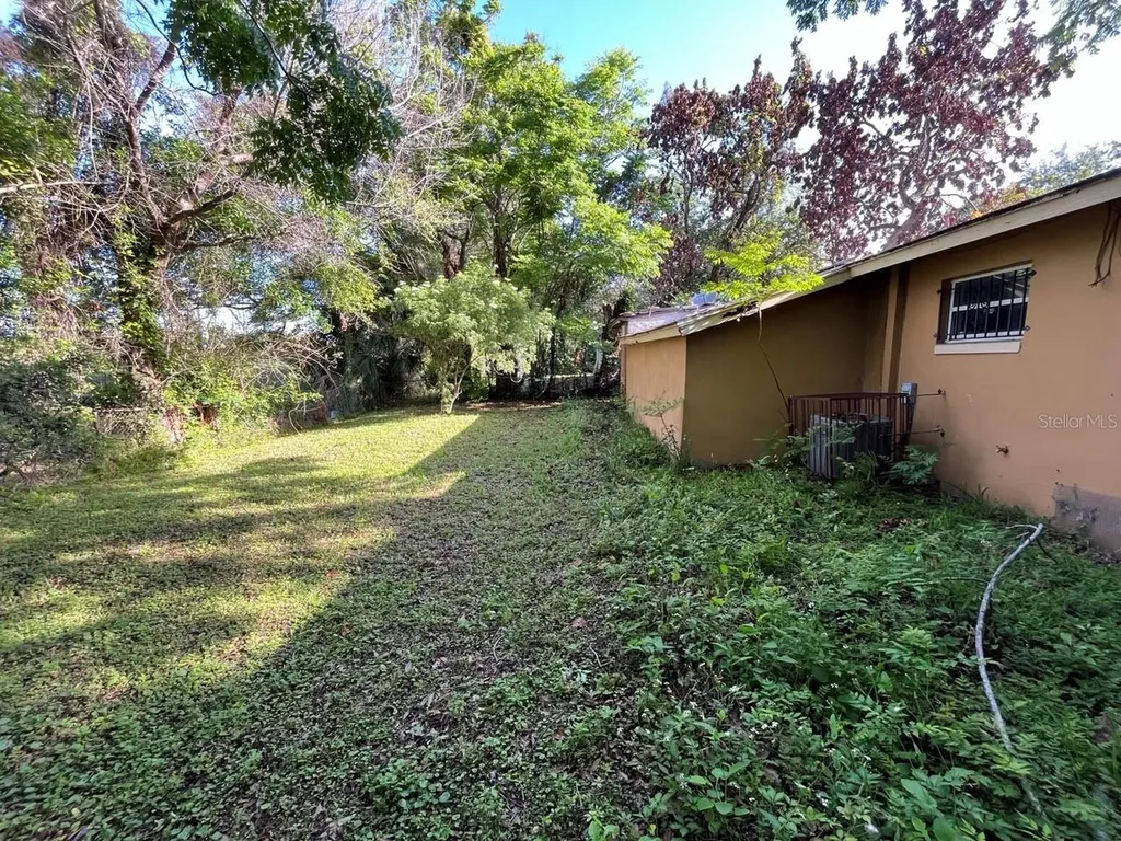 1648 Messina Avenue Orlando FL 32811