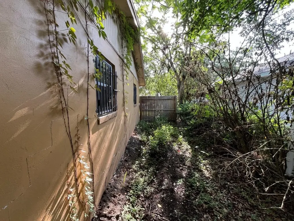 1648 Messina Avenue Orlando FL 32811