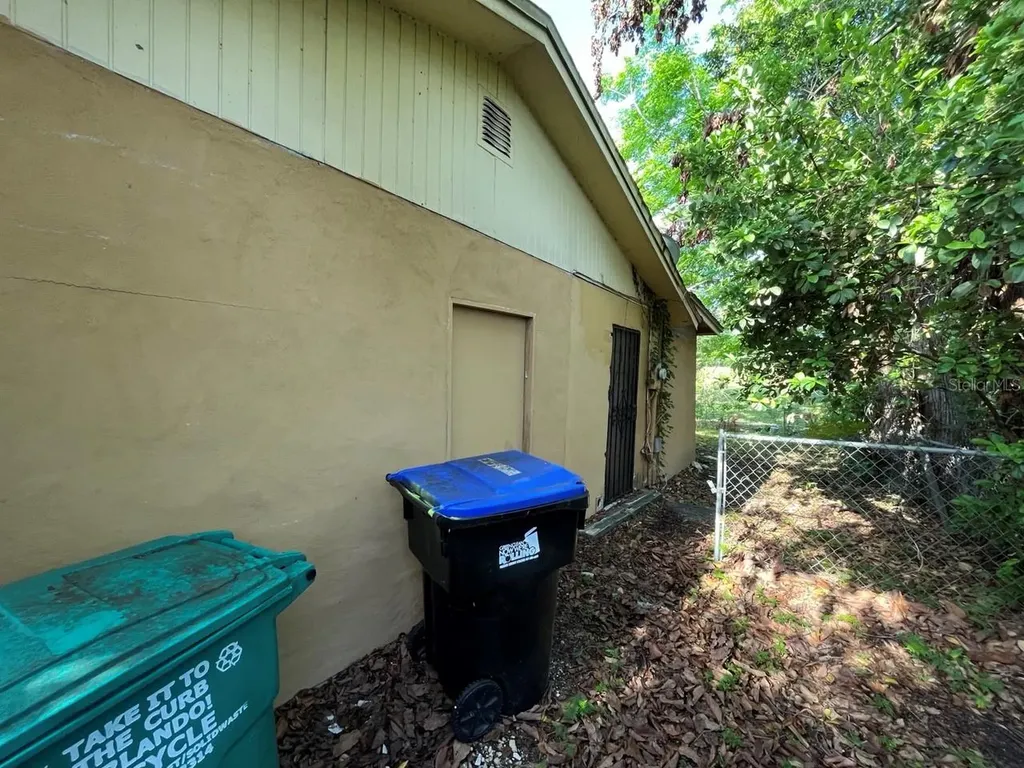 1648 Messina Avenue Orlando FL 32811