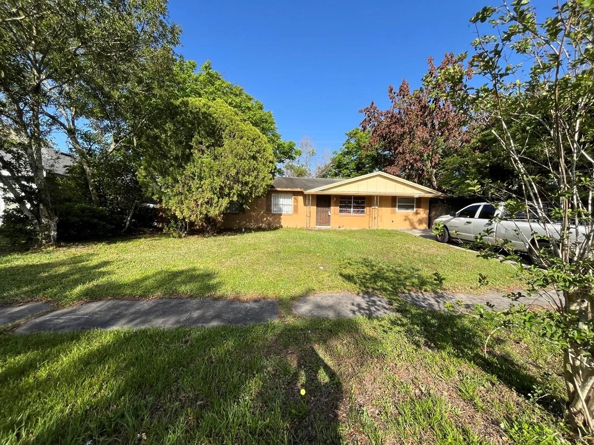 1648 Messina Avenue Orlando FL 32811