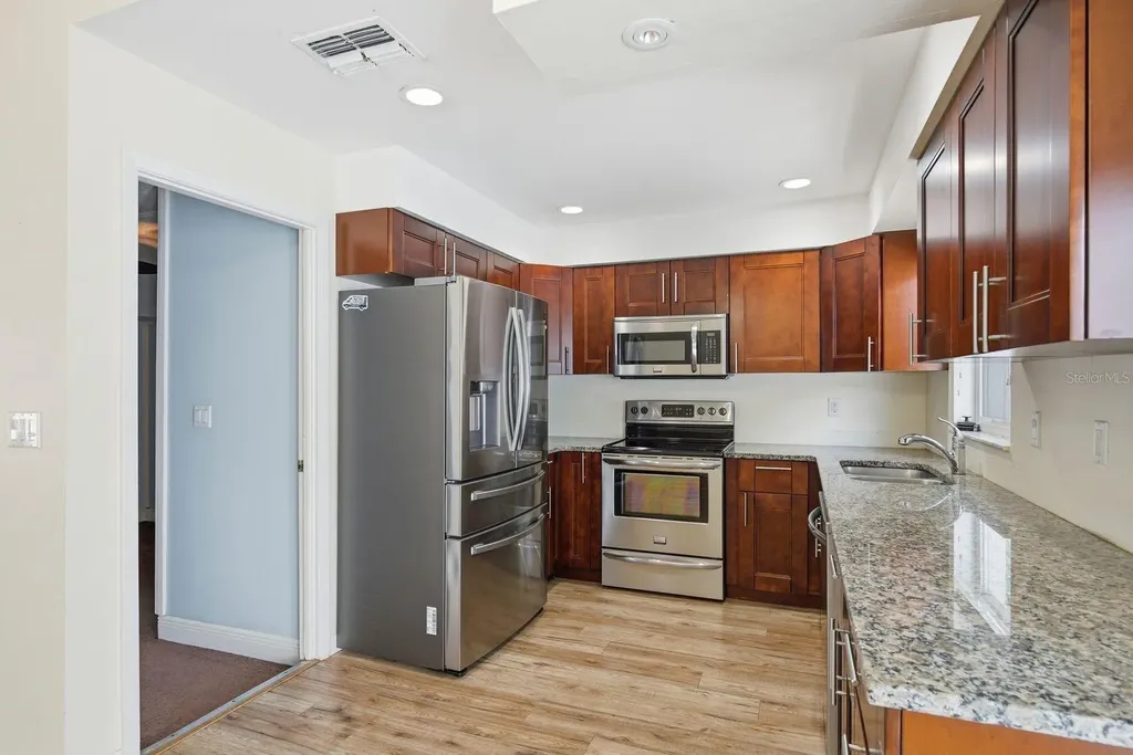 1912 Cutty Bay Court Oldsmar FL 34677
