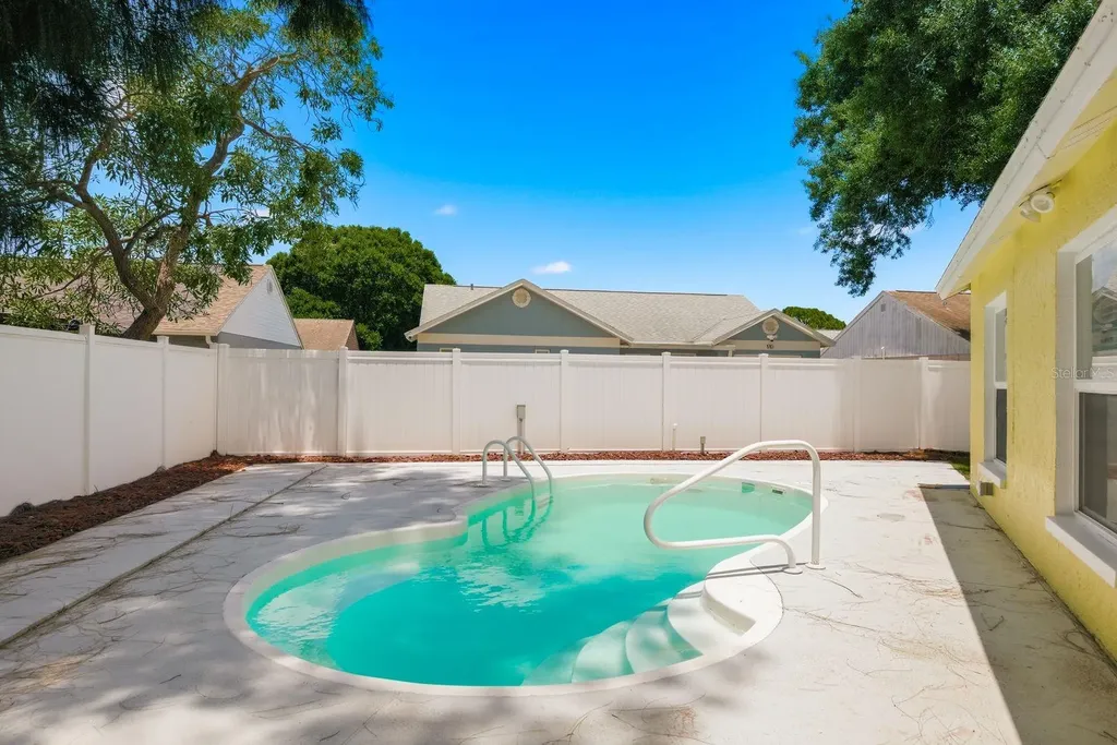 1912 Cutty Bay Court Oldsmar FL 34677