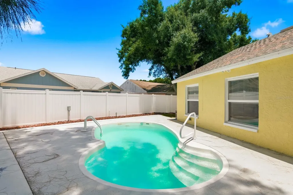 1912 Cutty Bay Court Oldsmar FL 34677