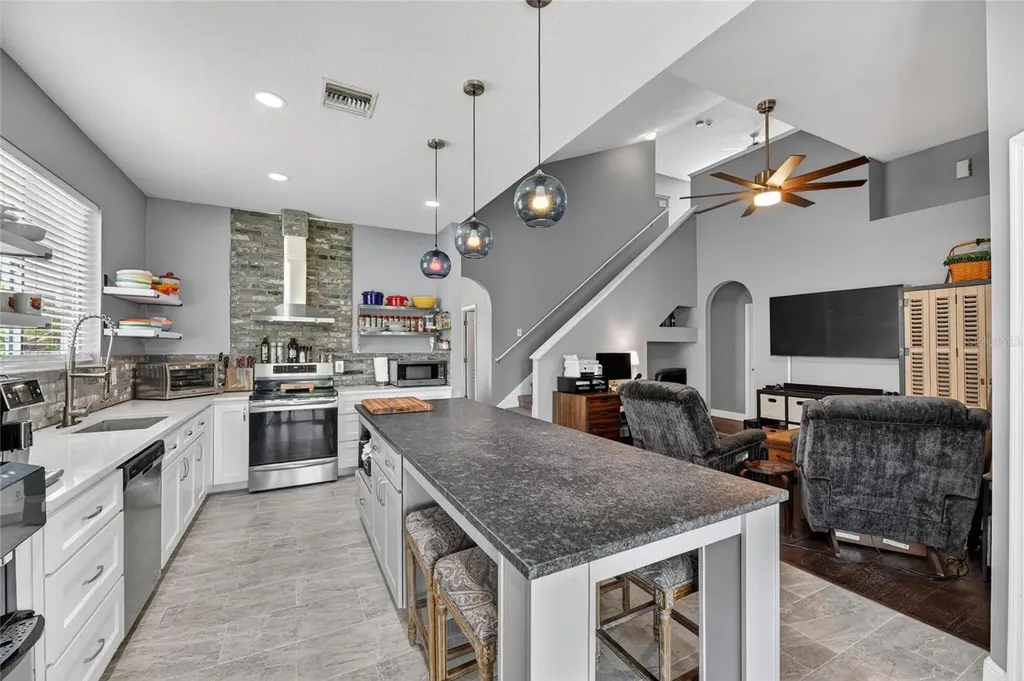 11207 Village Brook Drive Riverview FL 33579