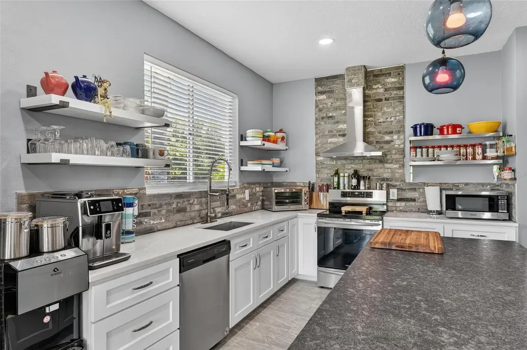 11207 Village Brook Drive Riverview FL 33579