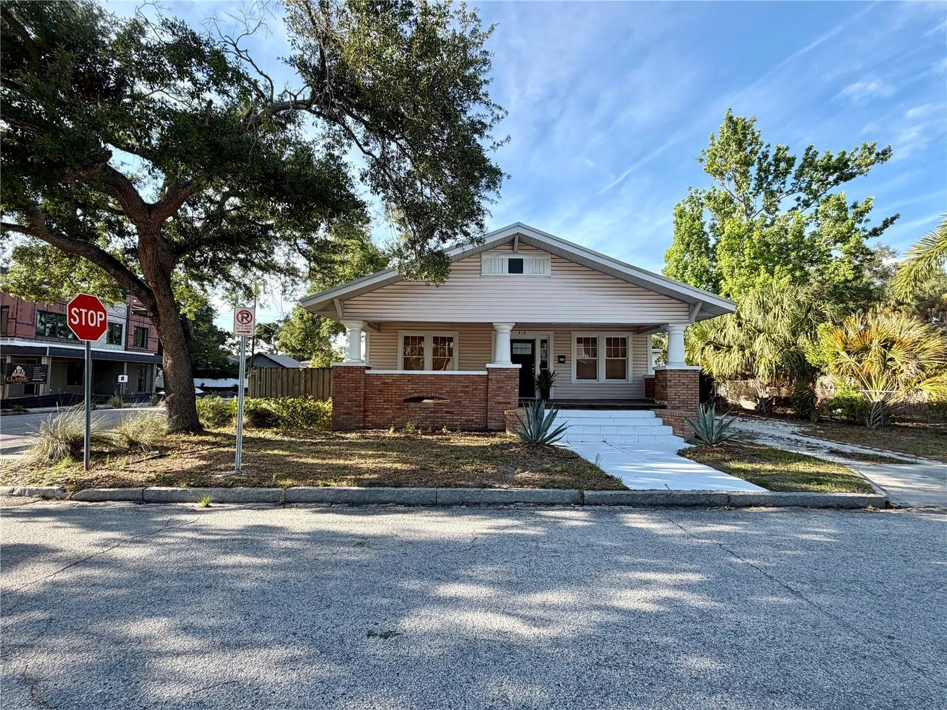 419 W Park Avenue Tampa FL 33602