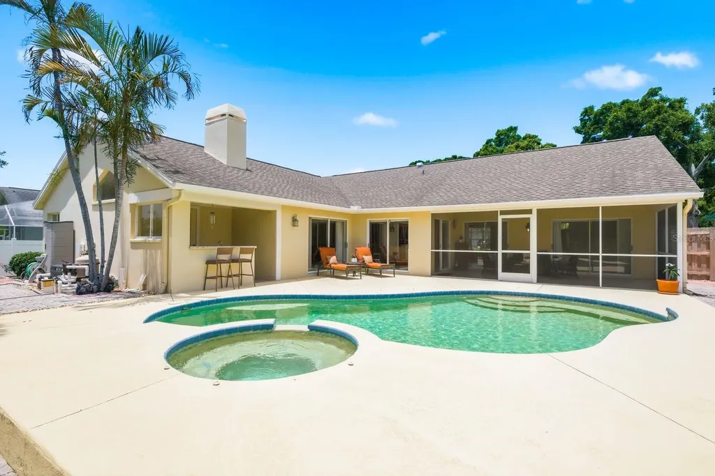 1856 Wood Thrush Way Palm Harbor FL 34683