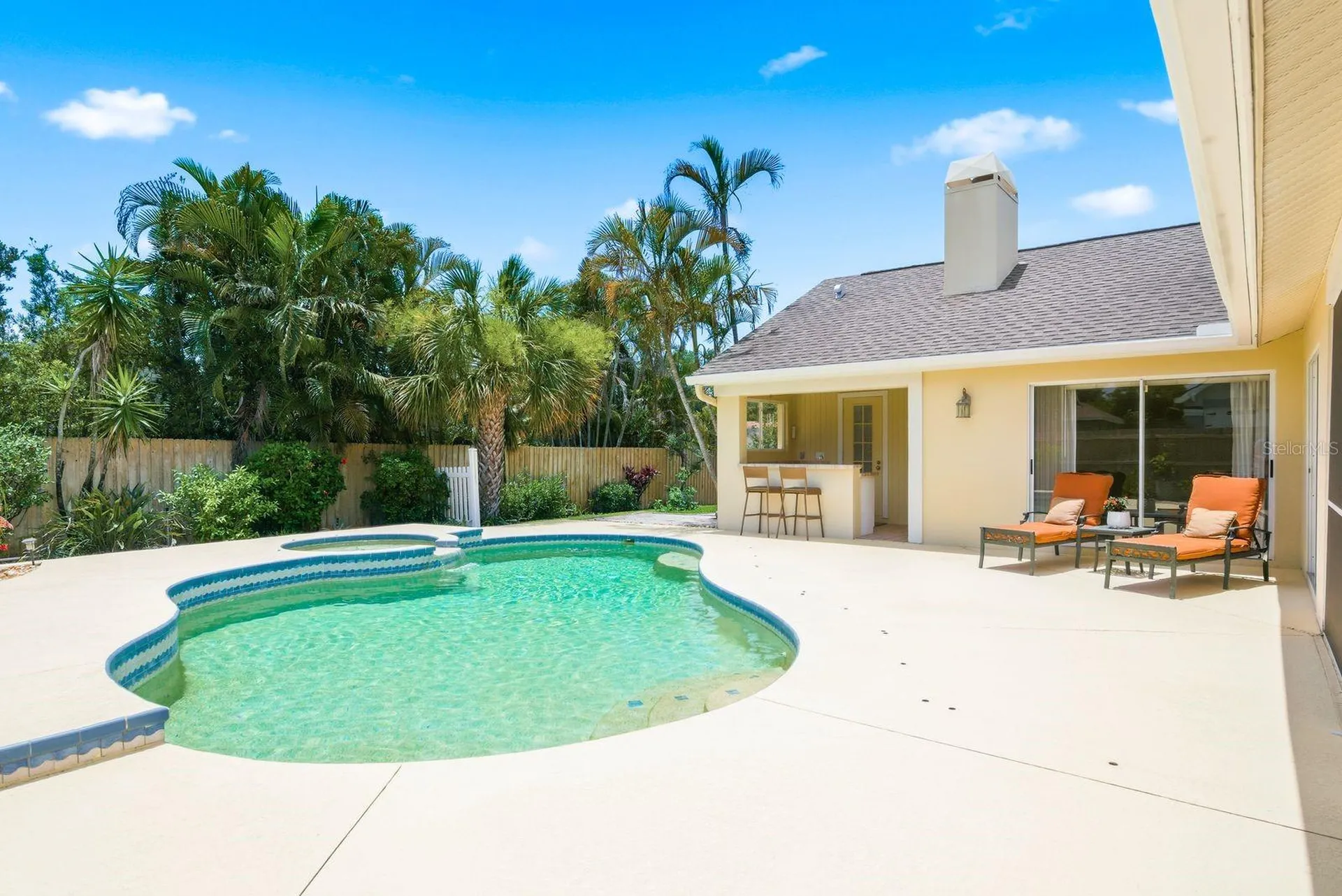 1856 Wood Thrush Way Palm Harbor FL 34683