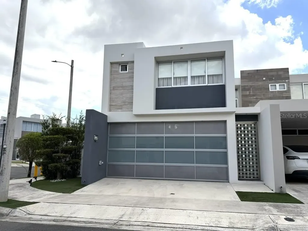 145 Trafalgar Square Guaynabo PR 00969