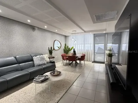 145 Trafalgar Square Guaynabo PR 00969