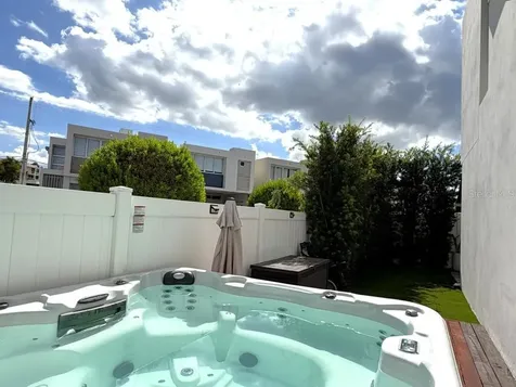 145 Trafalgar Square Guaynabo PR 00969