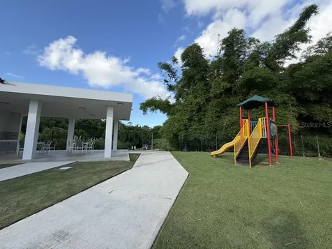 145 Trafalgar Square Guaynabo PR 00969