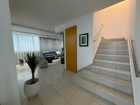 145 Trafalgar Square Guaynabo PR 00969